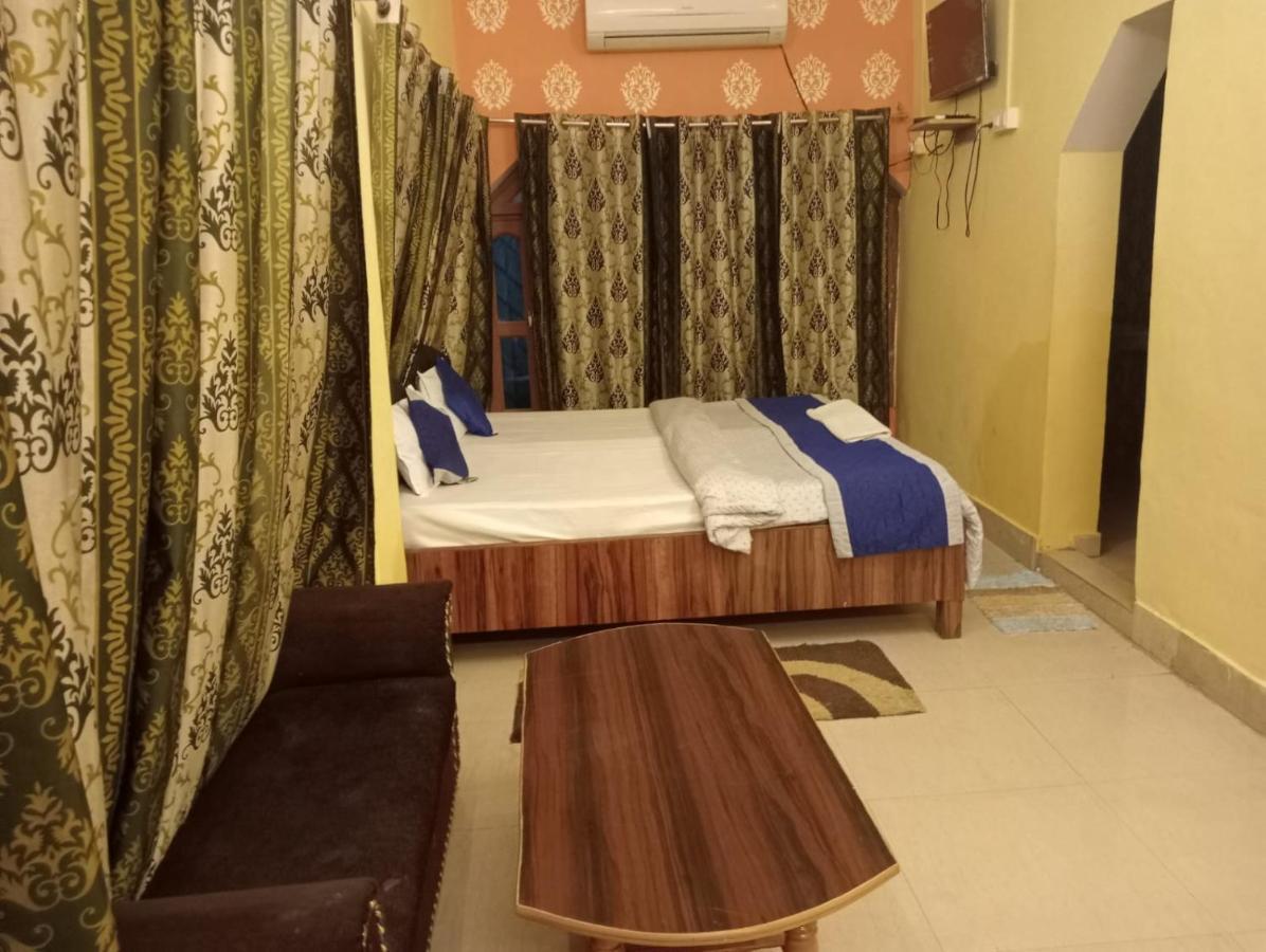 Gangotri Inn Varanasi Dış mekan fotoğraf