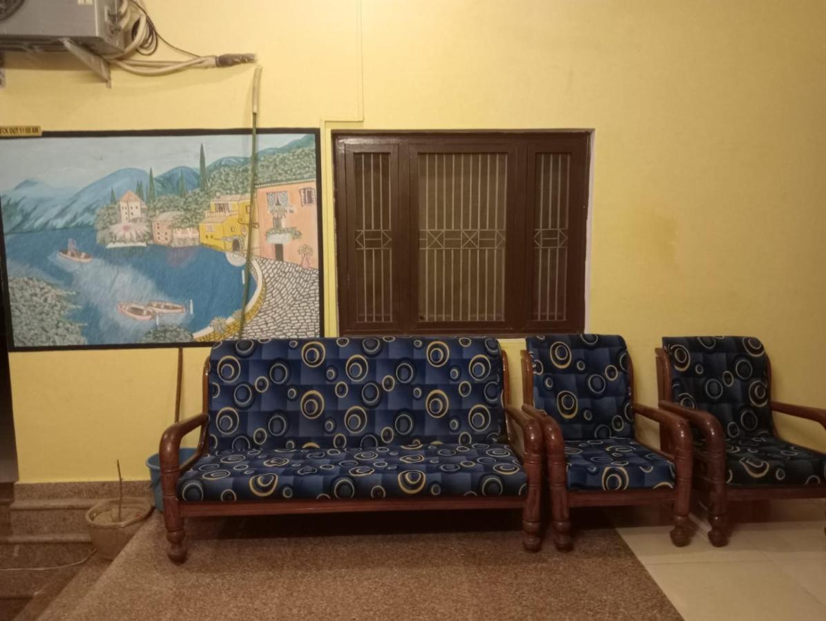 Gangotri Inn Varanasi Dış mekan fotoğraf