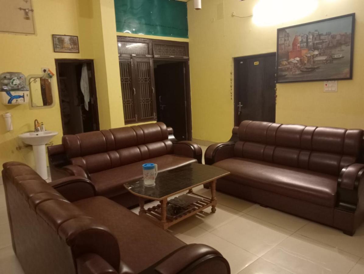 Gangotri Inn Varanasi Dış mekan fotoğraf