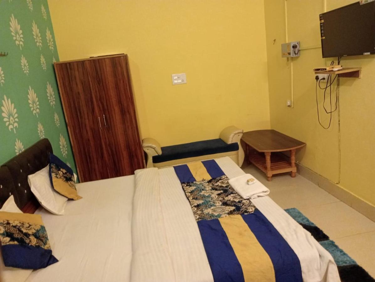 Gangotri Inn Varanasi Dış mekan fotoğraf