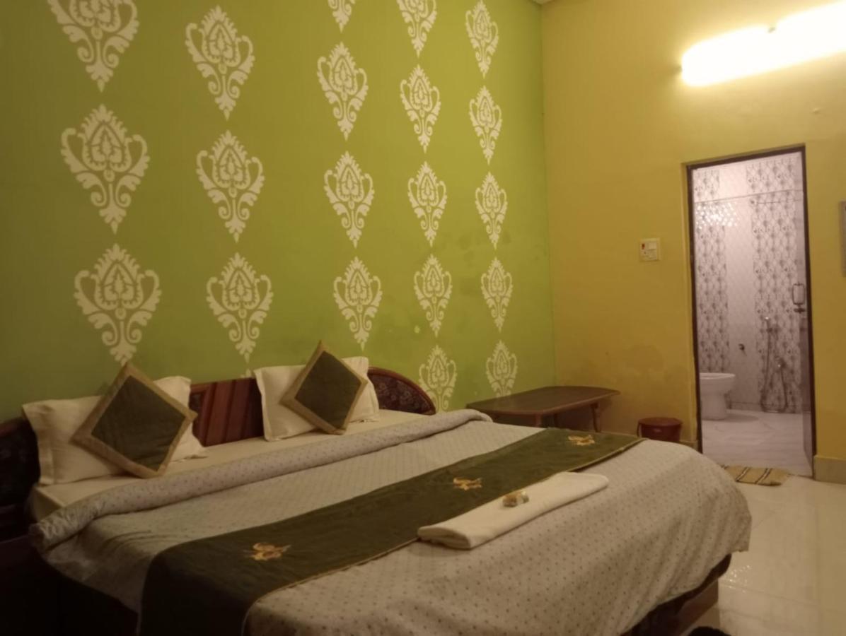 Gangotri Inn Varanasi Dış mekan fotoğraf
